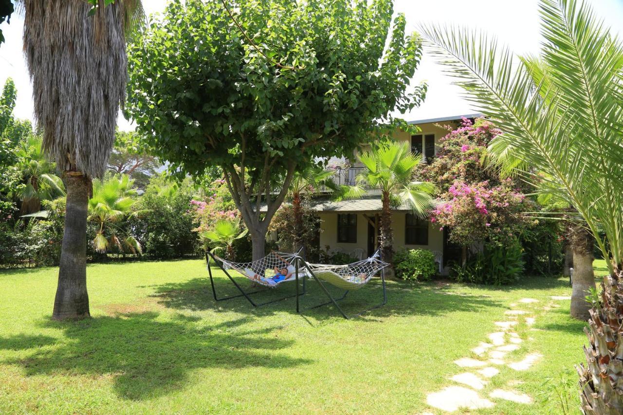 Tunays Pansiyon Bed & Breakfast Cirali Exterior photo